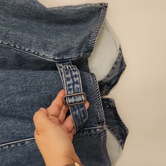 Levi's Jaylah Denim Vest - Picture 8 of 8